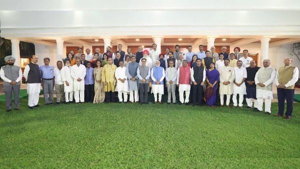 PM Modi Meets Members Of All-Party Delegations