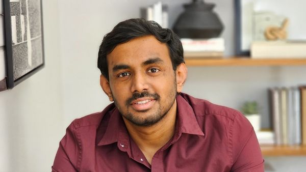 The Next Step Toward a Cashless Society: Location-Based Tools for Finding Card-Accepting Merchants