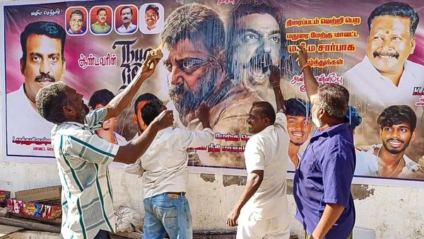 Kamal Haasan Fans From Bengaluru Reach Tamil Nadu's Hosur To Watch 'Thug Life' Post Karnataka Ban