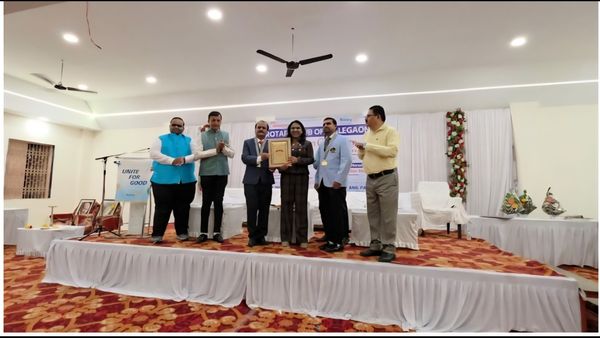 Dr. Surabhi Dhanwala Draws Attention to Physiotherapy at Rotary Club Malegaon's Diamond Jubilee Function