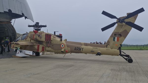 Indian Army Inducts First Batch Of Apache Helicopters From US; Major Boost to Combat Power