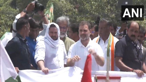 Bihar Bandh: Rahul Gandhi, Tejashwi Yadav Lead Massive Protest Against Electoral Roll Revision