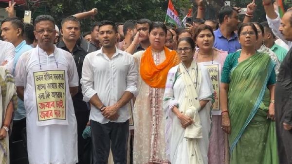 West Bengal CM Mamata Banerjee, MP Abhishek Banerjee Lead Rally Against Detention Of Bengal Migrant Workers