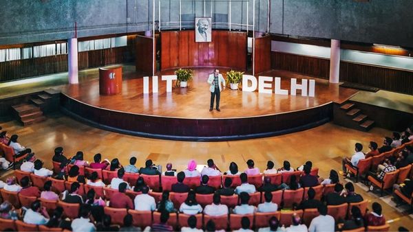 Acharya Prashant: India’s Foremost Spiritual Voice at IITs, IIMs and Top Institutions