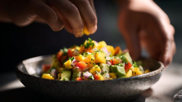 Island Salsa Salad Recipe: A Refreshing Caribbean Dish with Avocado and Mango
