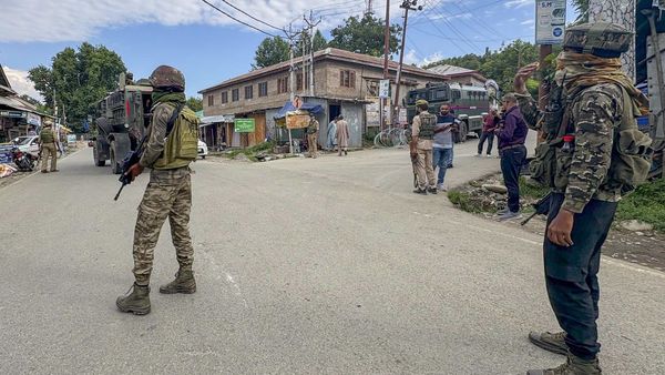 Operation Akhal Enters Day 9 In J&K: 2 Soldiers Killed in Kulgam As Encounter Still Under Way