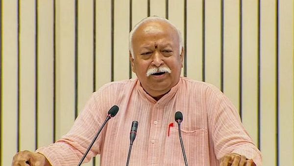 Trade Under Pressure: RSS Chief Mohan Bhagwat’s Swadeshi Call Against Trump’s Tariff