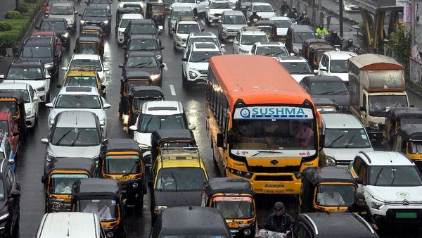 Ghodbunder Road Repairs Delayed In Thane; Traffic Diversions – Details Inside