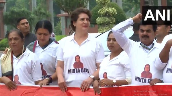 124-Year-Old Voter Minta Devi Becomes Protest Symbol as INDIA Bloc MPs Target Election Commission