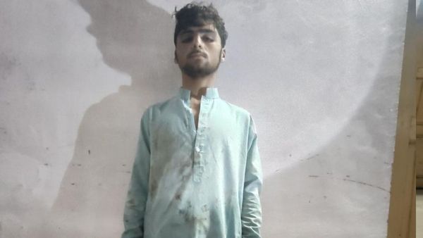 BSF Apprehends Pakistani Intruder at Jammu Border, Recovers Currency