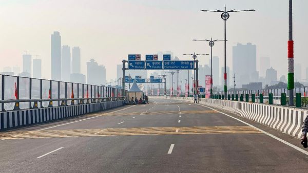 ₹6,363 Crore Thane–Navi Mumbai Airport Elevated Road Approved, ₹365 Toll Rates Stir Debate