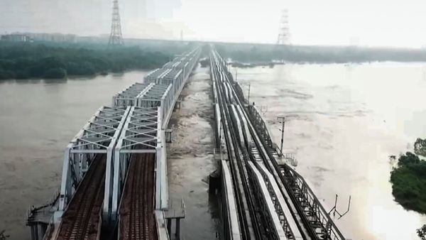 Yamuna River Delhi Flood: Water Level Drops Slightly but Remains Above Danger Mark