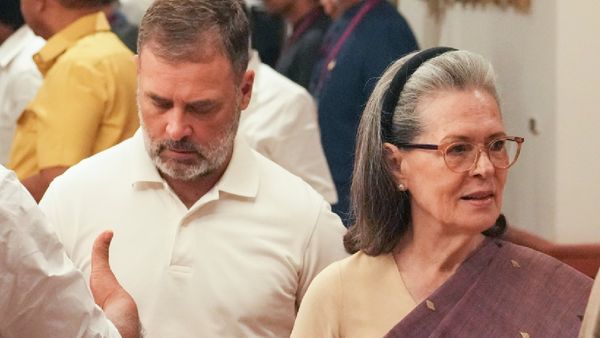 Delhi Court Dismisses Plea Challenging Sonia Gandhi’s Voter Registration Before Citizenship