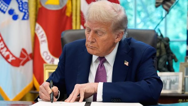 Trump Defends 50% Tariff on India Over Russian Oil, Calls It a ‘Tough Move’