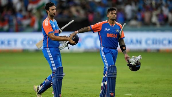 Asia Cup 2025: India Skip Handshake, Shut Dressing Room Door on Pakistan | Video
