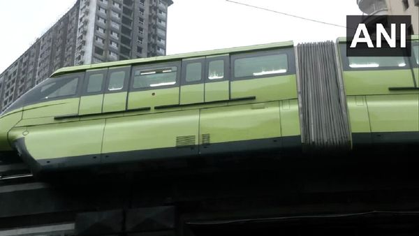 Mumbai Monorail Breaks Down Near Wadala, 17 Passengers Rescued Amid Fire Brigade Delay