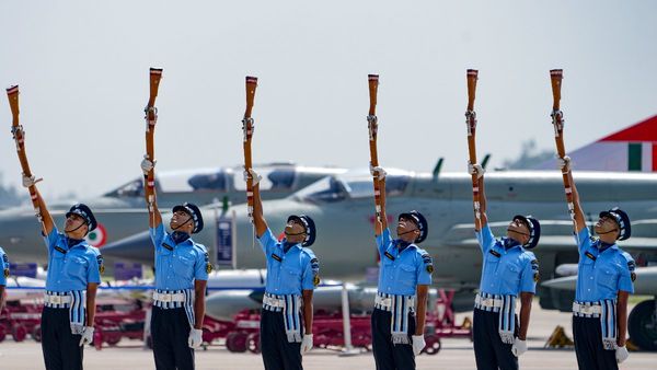 MiG-21’s Last Roar: IAF Bids an Emotional Farewell to Its Supersonic Warhorse Today