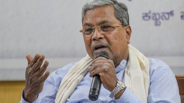 CM Siddaramaiah Slams Disruptive Audience, Stands by Banu Mushtaq’s Invitation to Dasara