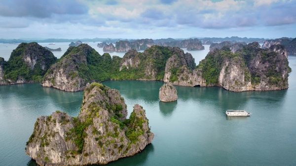 How to plan an affordable 4-day Vietnam Group Tour for a Company trip?