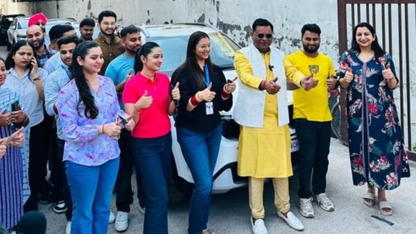 Diwali Bonanza: Entrepreneur Surprises 51 Employees with Brand-New Cars, Calls Them 'Rockstar Celebrities'