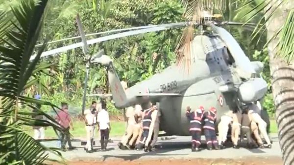 Watch: Dramatic Moment Helipad Sinks Under President Murmu's Chopper in Kerala