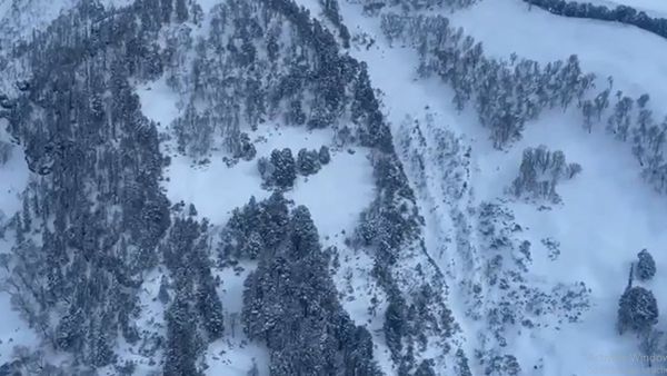 Mount Everest Weather Fury: Blizzards, Floods, and Landslides Devastate Nepal, India, Tibet, and Bhutan