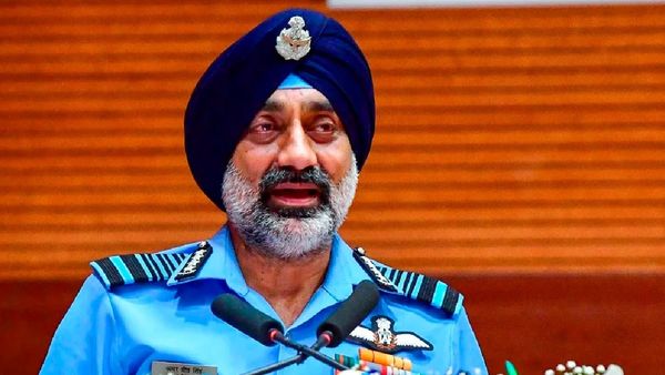 Air Chief Marshal Mocks Pakistan, Says F-16, JF-17 Among 5 Jets Shot Down By India During Operation Sindoor