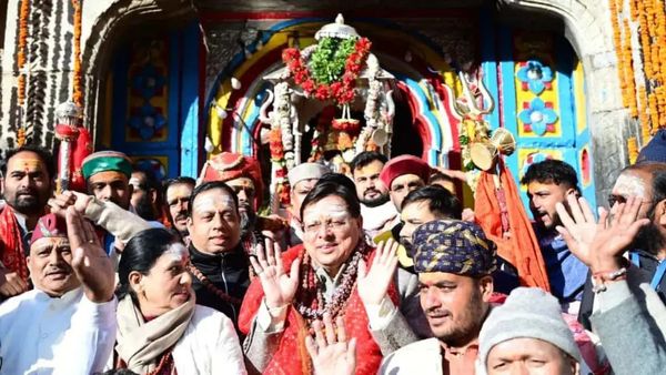 Uttarakhand News: CM Pushkar Singh Dhami Visits Kedarnath Dham on Temple Door Closure, Prays for State's Well-being
