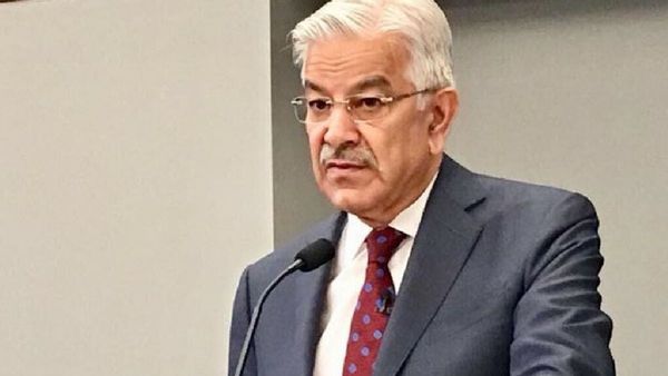 Pakistan’s Defence Minister Khawaja Asif Threatens India After Army Chief’s Warning