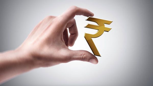 Indian Rupee Appreciates To 88.69 Against US Dollar Supported By Domestic Markets