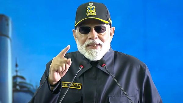 PM Modi Hails INS Vikrant, Warns Pakistan On Diwali: “Raaton Ki Neend Udaa Di”