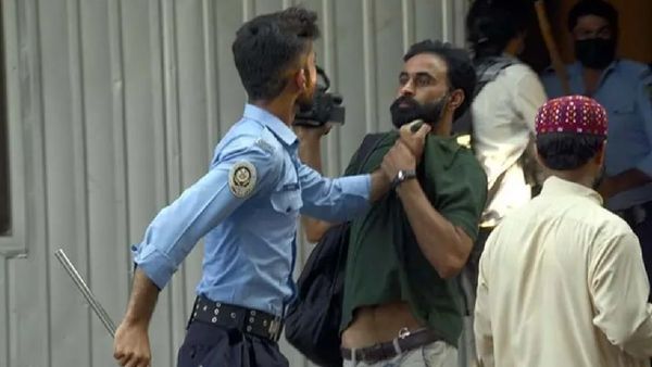 Press Freedom Under Attack: Islamabad Police Storm Into Pak Press Club, Assault Reporters Covering AJK Protest