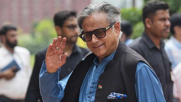 Absolute OTT Gold: Shashi Tharoor Reviews Aryan Khan’s ‘The Ba***ds of Bollywood’