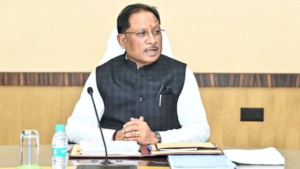 Chhattisgarh News: CM Vishnu Deo Sai Sets Firm Tone at 9-Hour Collector Conference: No Laxity Will Be Tolerated in Public Welfare Work