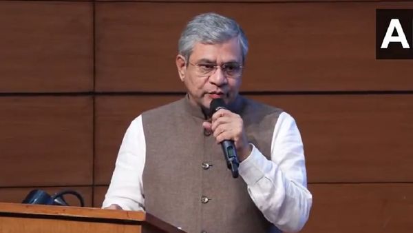 Union Cabinet Condemns Delhi Blast, Calls It 'An Act Of Terror'; Swift Probe Ordered