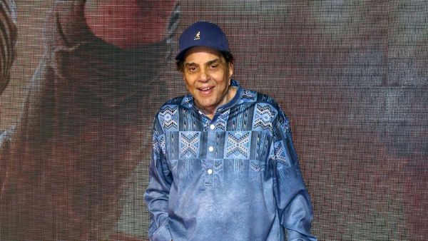 Dharmendra's Funeral Costs And Options: A Look At The Bollywood Legend's Final Farewell