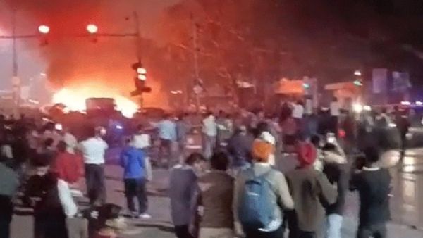 Explosion in Car Near Delhi’s Red Fort Leaves 10 Dead, Multiple Injured, Vehicles Ablaze