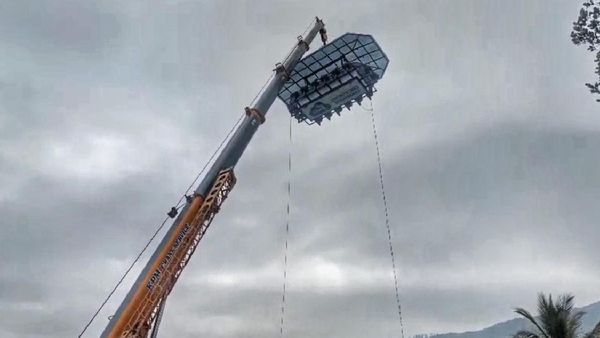 Kerala: Technical Glitch In Sky Dinning Restaurant Leaves 5 Tourists Trapped 120 Feet Above Ground