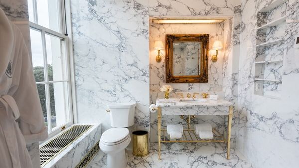 Donald Trump Reveals Newly Renovated Lincoln Bathroom in White House, Slams Old Design as ‘Inappropriate’