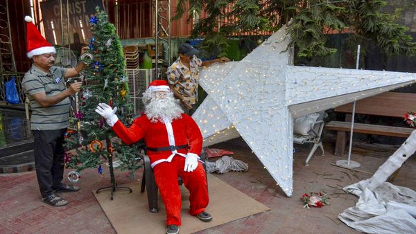 Christmas 2025 Quotes, Greetings, Wishes, Bible Verses To Share With Friends & Family