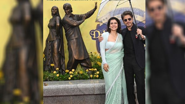 Shah Rukh Khan-Kajol Unveil DDLJ-Themed Bronze Statue In London
