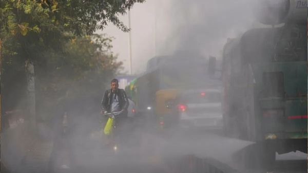 AQI Spike: Delhi Govt Cracks Down on Pollution, Fines Rs 5,000 for Open Burning, Coal Ban in Tandoors