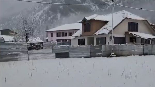 Watch: Chillai-Kalan Begins as Kashmir Sees Fresh Snowfall This Season