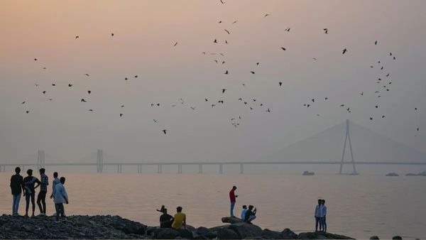 Mumbai GRAP‑4 Restrictions: What You Can Still Do & What’s Banned – Quick Guide