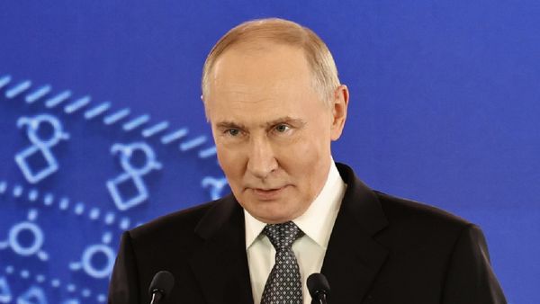 Russia–US Ukraine Talks Advance as Putin Backs Parts of US Plan, Presses Donbas Claim