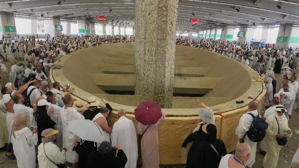 Hajj 2026: Govt Issues Advisory For Private Pilgrims, Sets January 15 Booking Deadline
