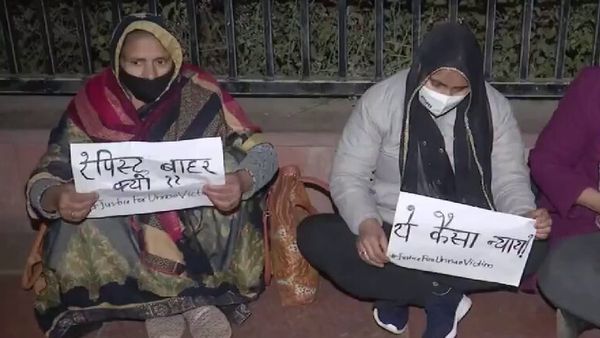 Unnao Rape Survivor’s Mother Prevented From Protest in Delhi, Incident Sparks Outrage