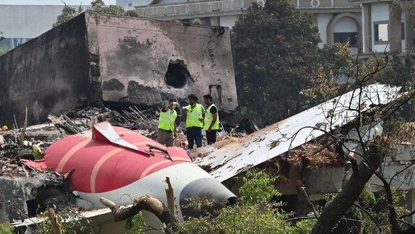 Pilots’ Body Sends Legal Notice to AAIB Over Summons in Air India 171 Crash Probe