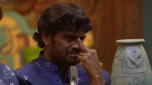 Gana Vinoth Walks Out of Bigg Boss Tamil House With Money Box; Netizens Target Aurora Over His Decision