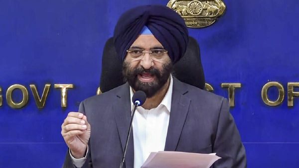 Electric Buses, Expert Panel, Hotspot Mapping: Delhi’s New Blueprint to Tackle Pollution